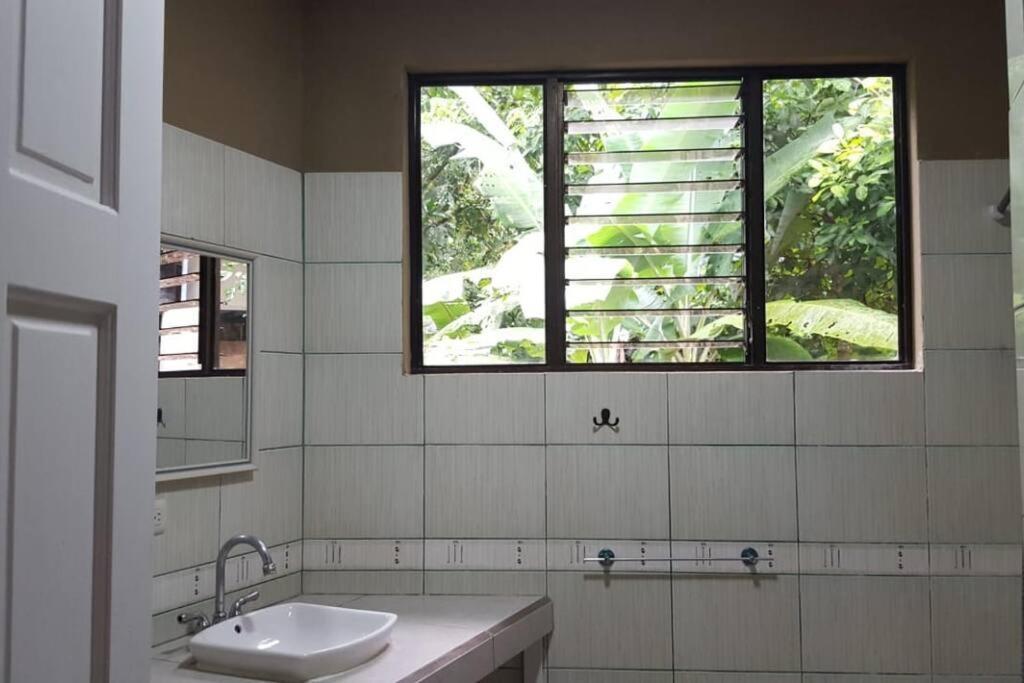 Puerto Viejo de Talamanca Casa Palmera Cocles, 300M To The Beach מראה חיצוני תמונה